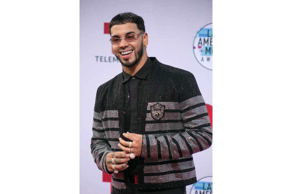 El artista urbano Anuel hará parte del nuevo disco de Maroon 5