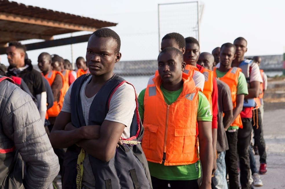 Italia aprueba ley que castiga a las ONG que salven vidas de migrantes en el Mediterráneo