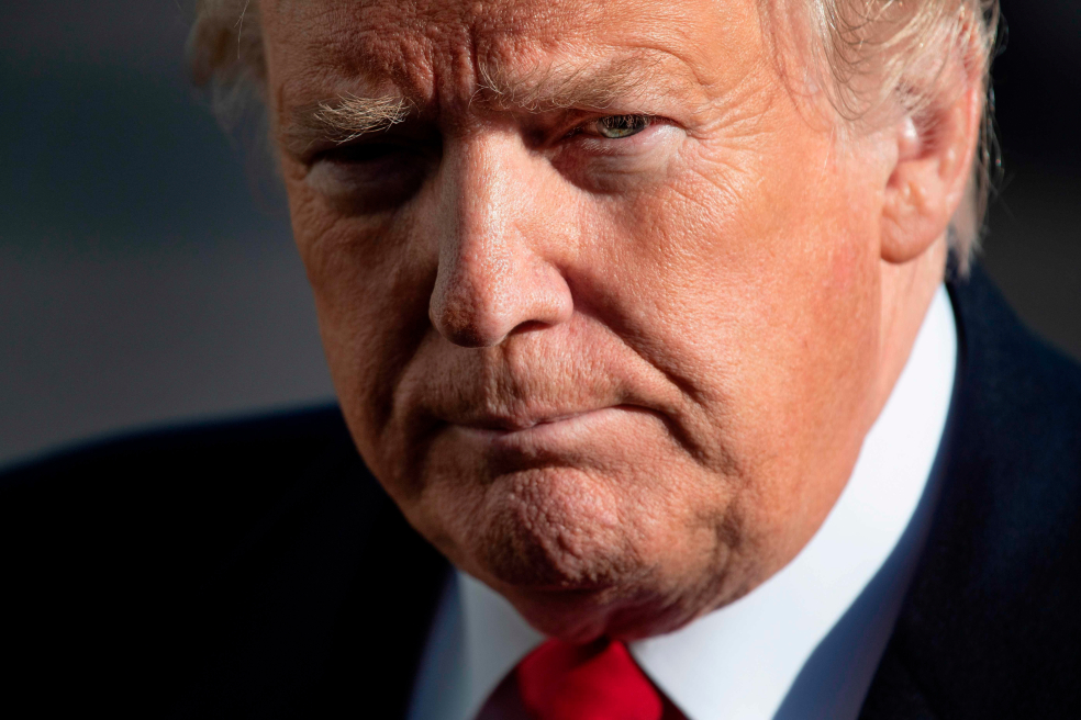 Trump dice que periodistas que lo critican son «locos lunáticos»