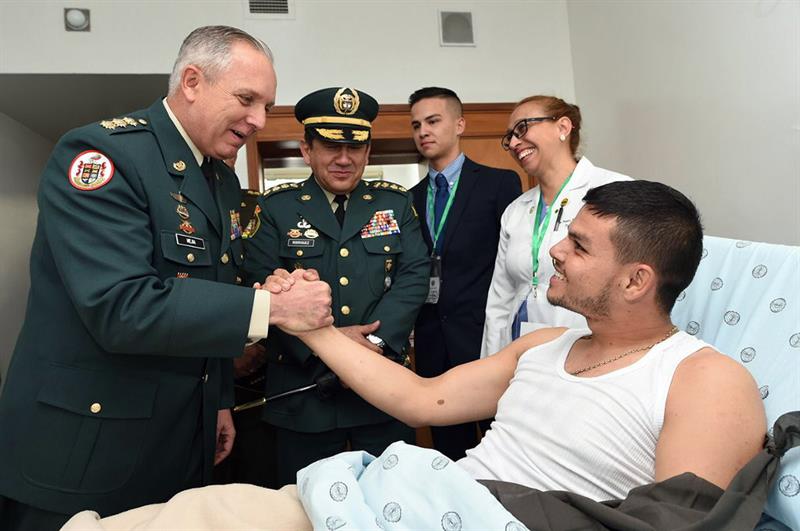 Subteniente Moscoso, bajo observación médica en el Hospital Militar