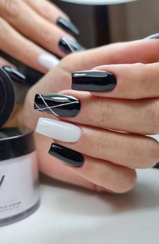 Uñas blanco con negro