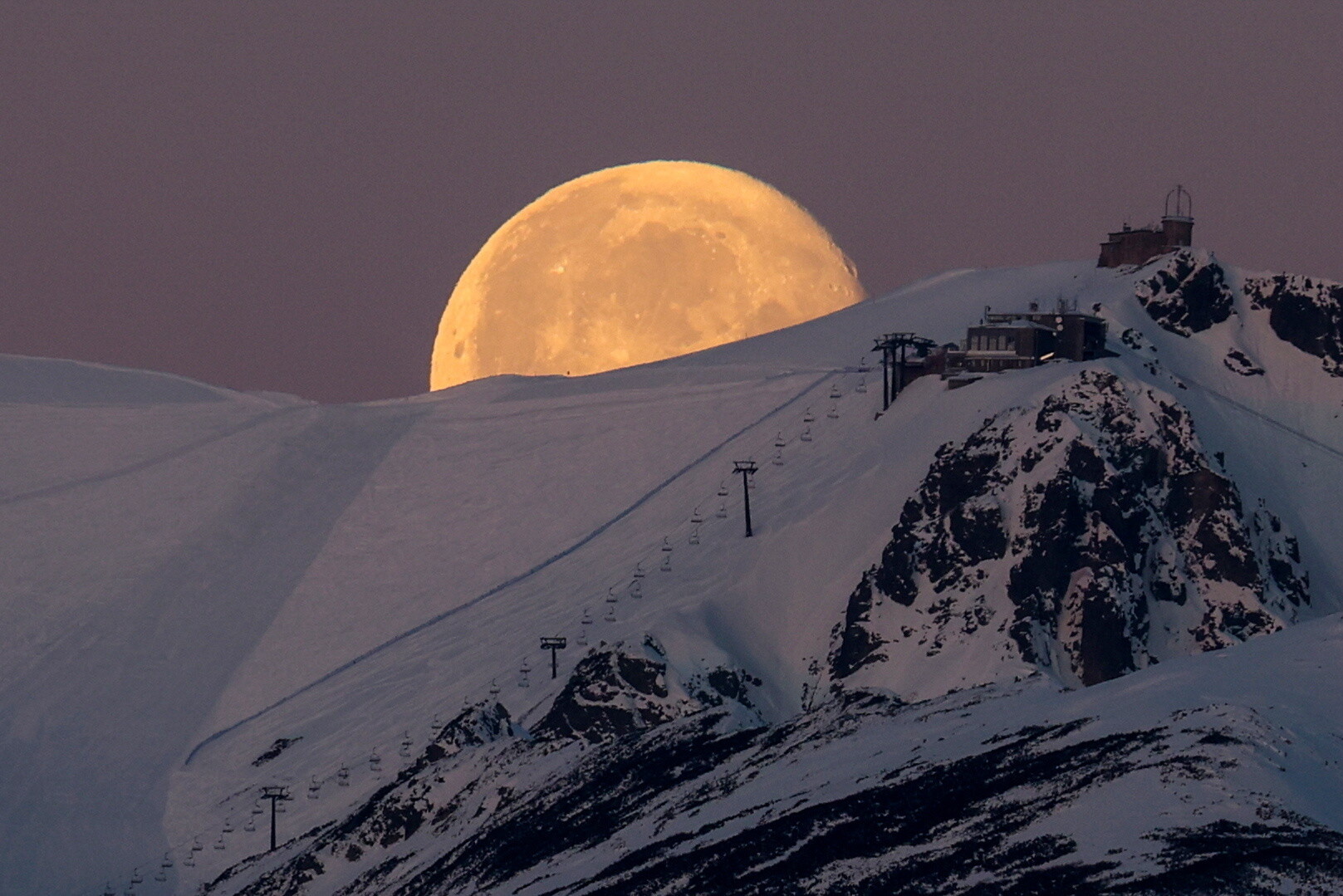 Luna llena de mayo 2025: a qué hora es y cómo ver este fenómeno en Colombia