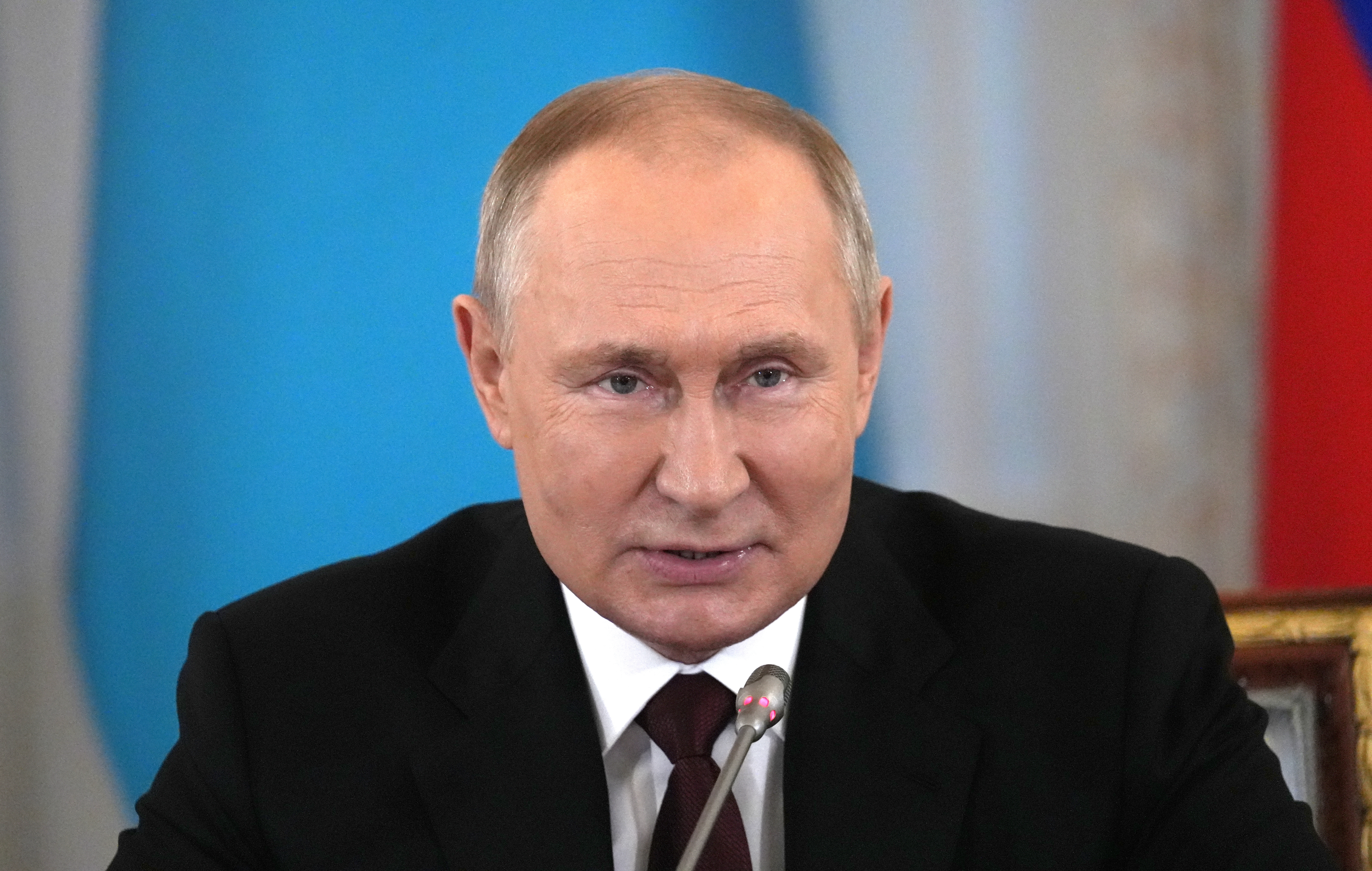 Vladimir Putin, “puesto por Dios en el poder”, cumplió 70 años