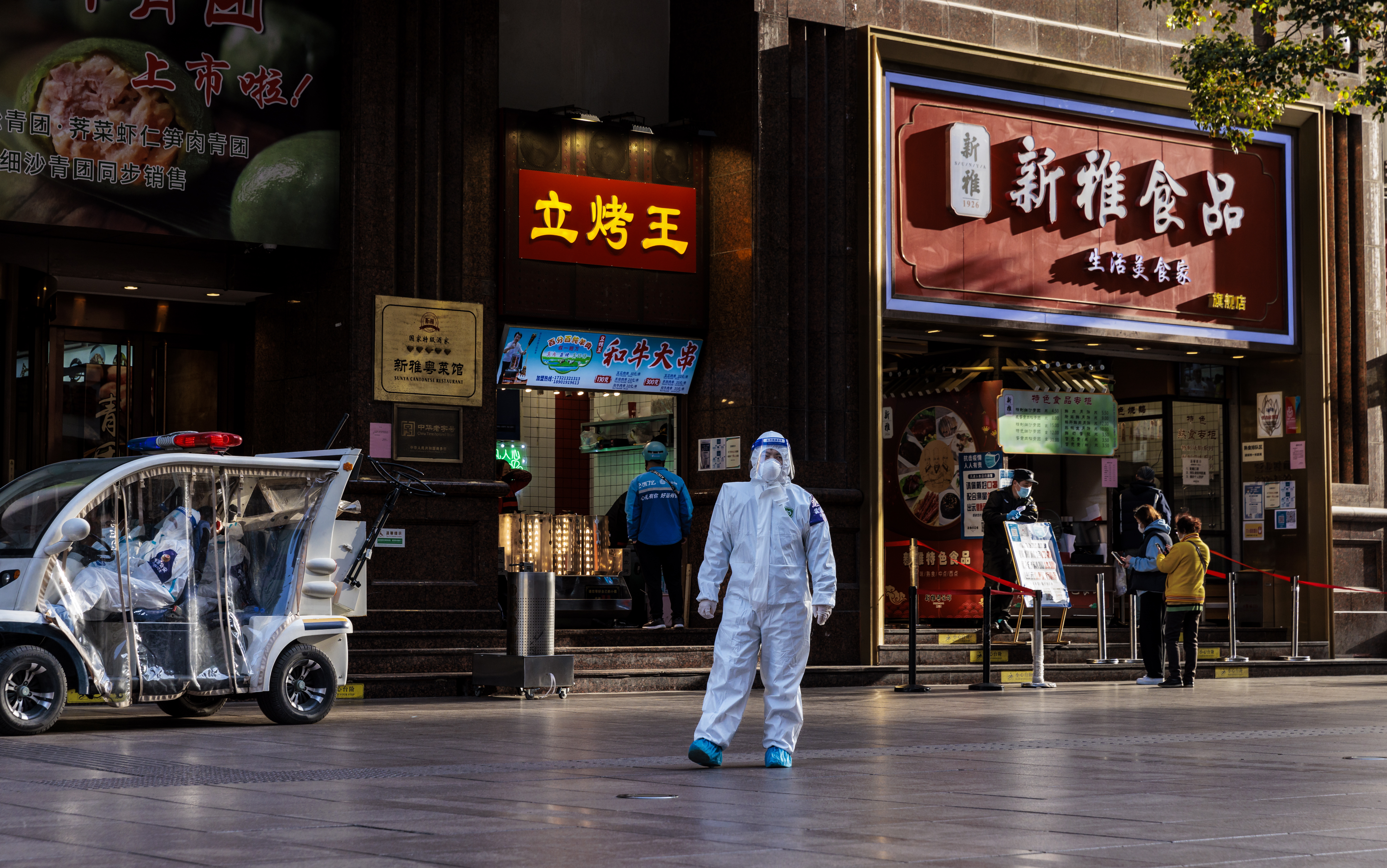 Producción industrial de China cae al mínimo en dos años por covid-19