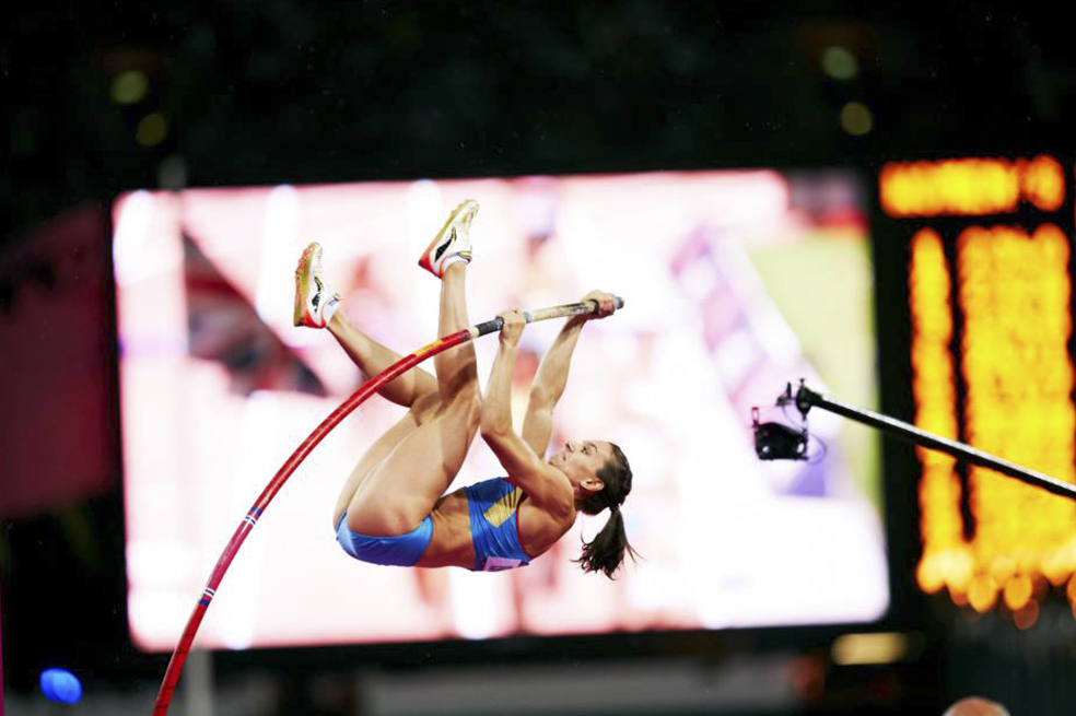 Yelena Isinbayeva, la despampanante rusa que se quedó sin olímpicos