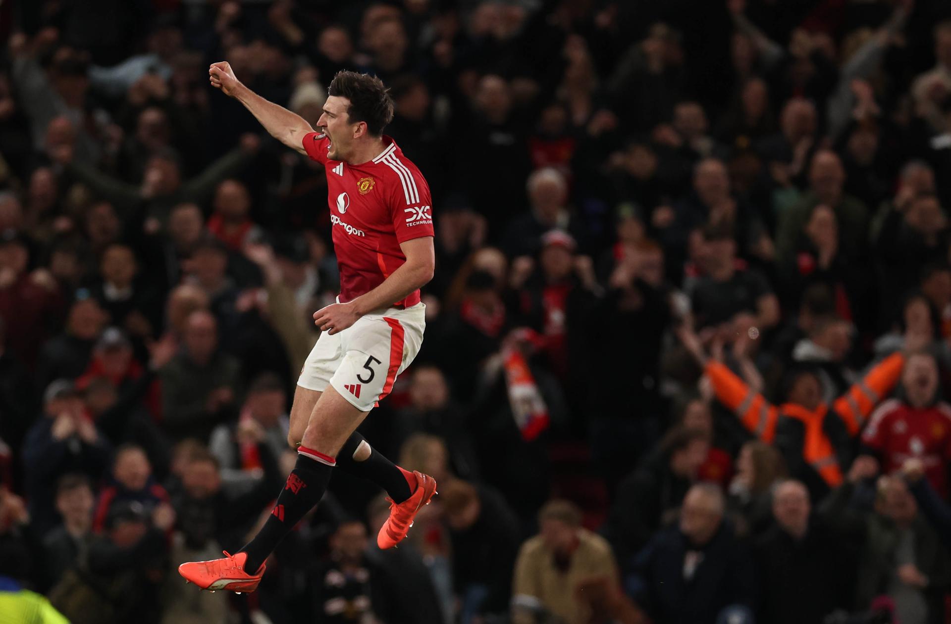 Locura en Old Trafford: Man United ganó en la prórroga 5-4 y avanzó a semifinales