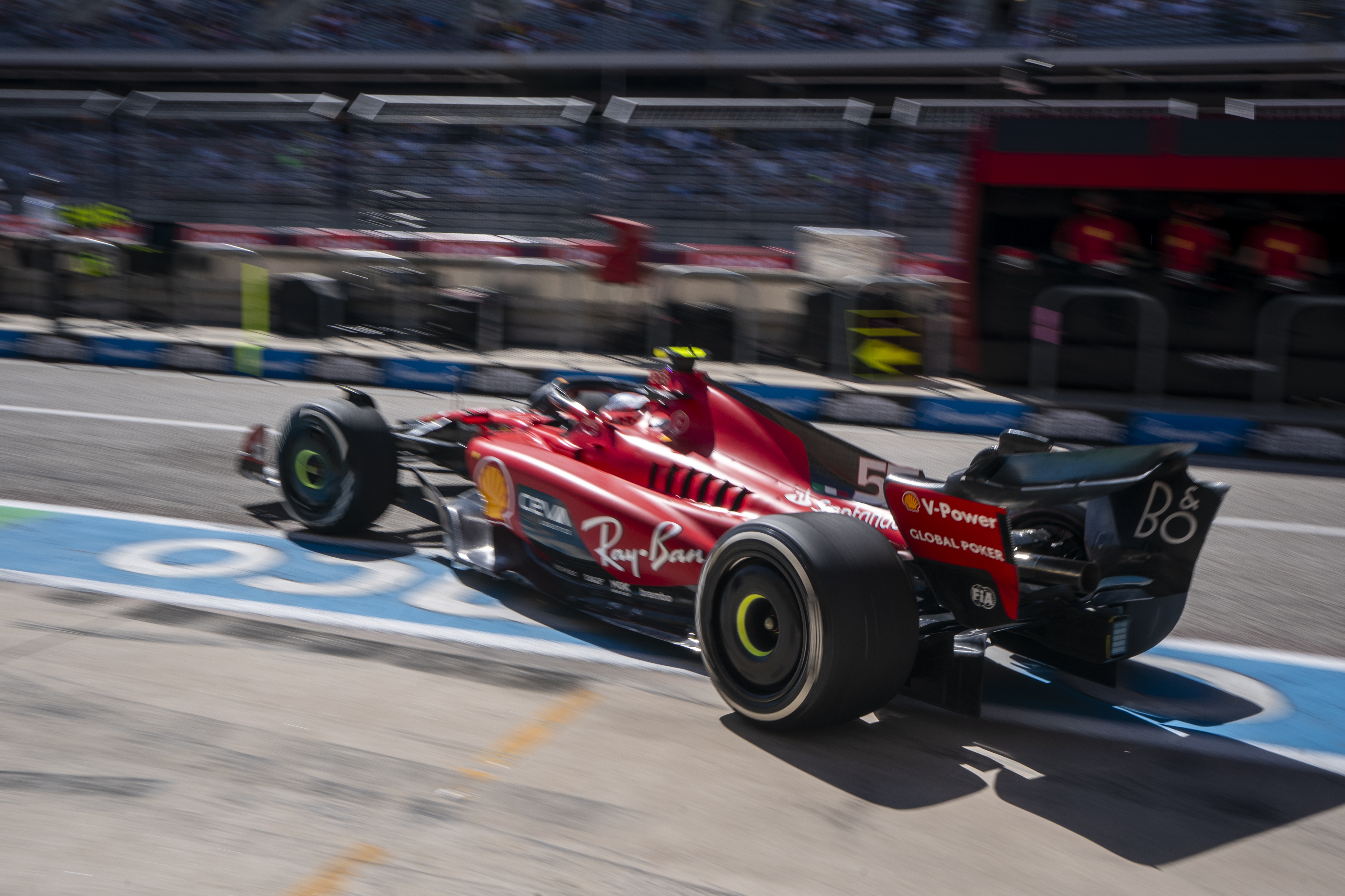 Austin (United States), 20/10/2023.- Scuderia Ferrari driver Carlos Sainz in action during the practice session of the 2023 Formula 1 Grand Prix of the United States at the Circuit of the Americas in Austin, USA, 20 October 2023. (Fórmula Uno, Estados Unidos) EFE/EPA/SHAWN THEW