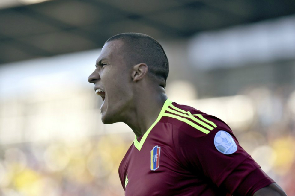 Emotivo mensaje de futbolista Salomón Rondón ante la situación de Venezuela