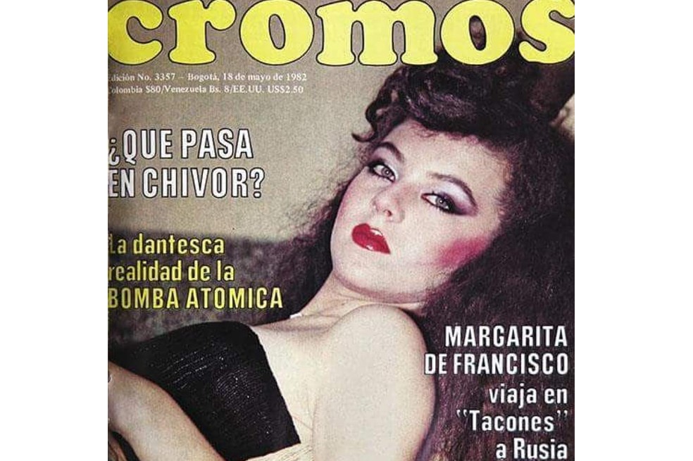 Actualmente, Margarita Rosa de Francisco tiene 56 años. En esta imagen, se observa cuando a sus 16 años fue portada de la Revista Cromos. “A ver. Burlarme de mí misma es de las cosas que más me divierten en este mundo. Aquí les dejo este papayazo para que gocen. Mi primera portada a los 16 años. ¡Pero Diosito mío quién le pintorretió esa cara así mijita!”, escribió.