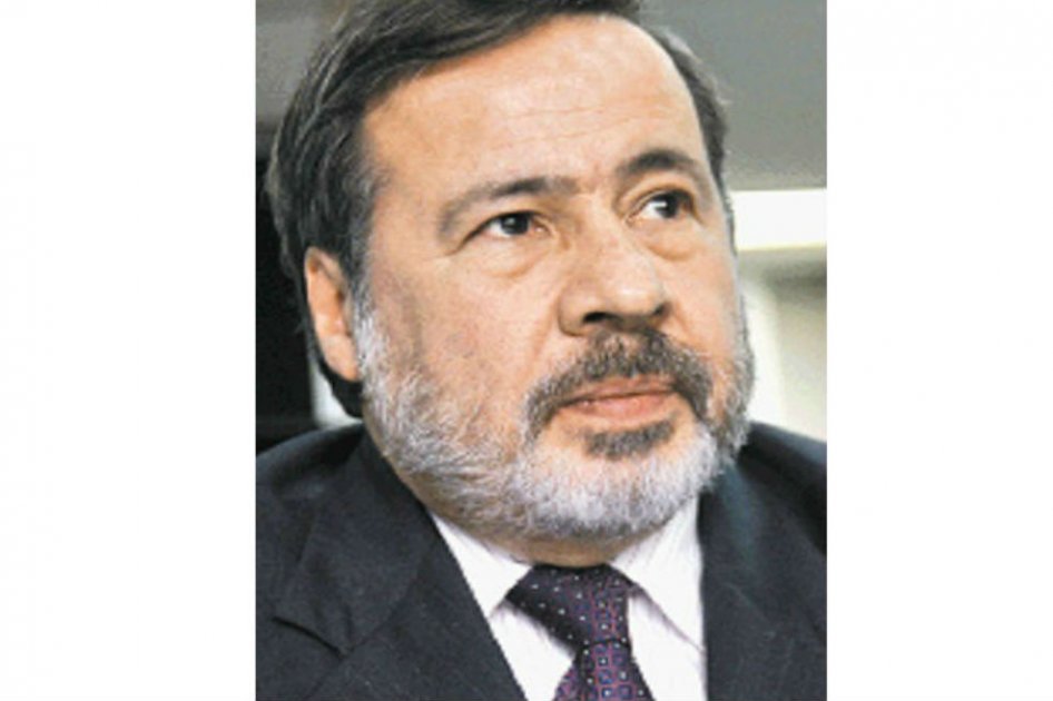 Gustavo Gallón, representante de la sociedad civil en la Comisión de Datos de Inteligencia.