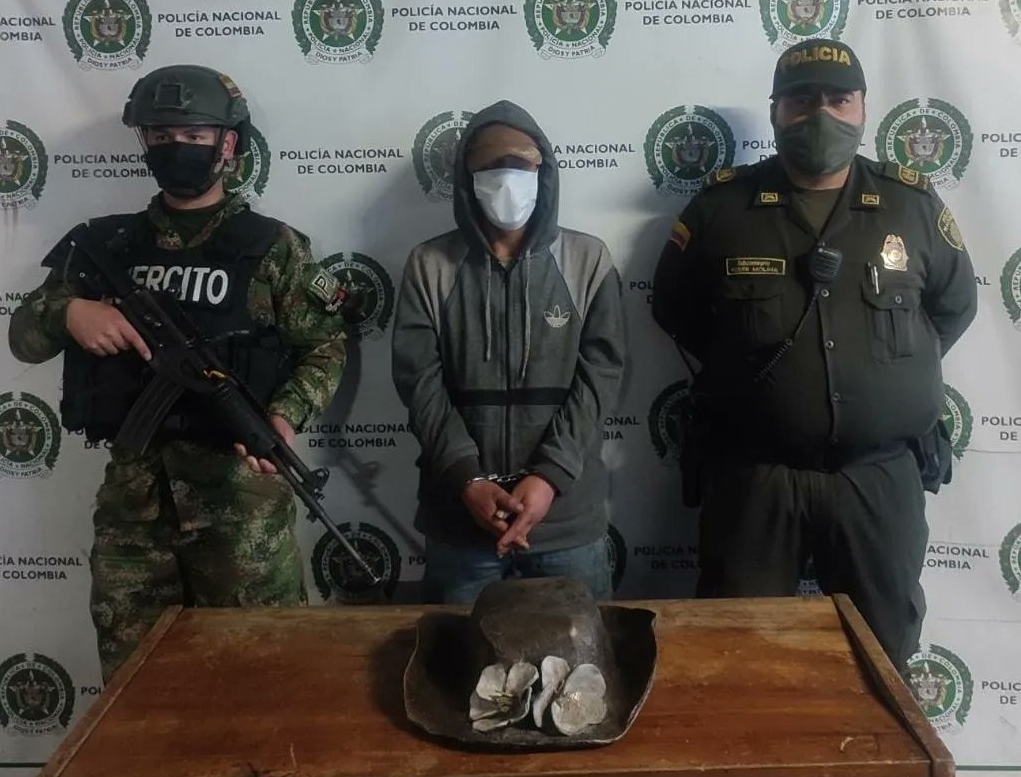 Recuperan sombrero de acero de Monumento al Silletero en Medellín