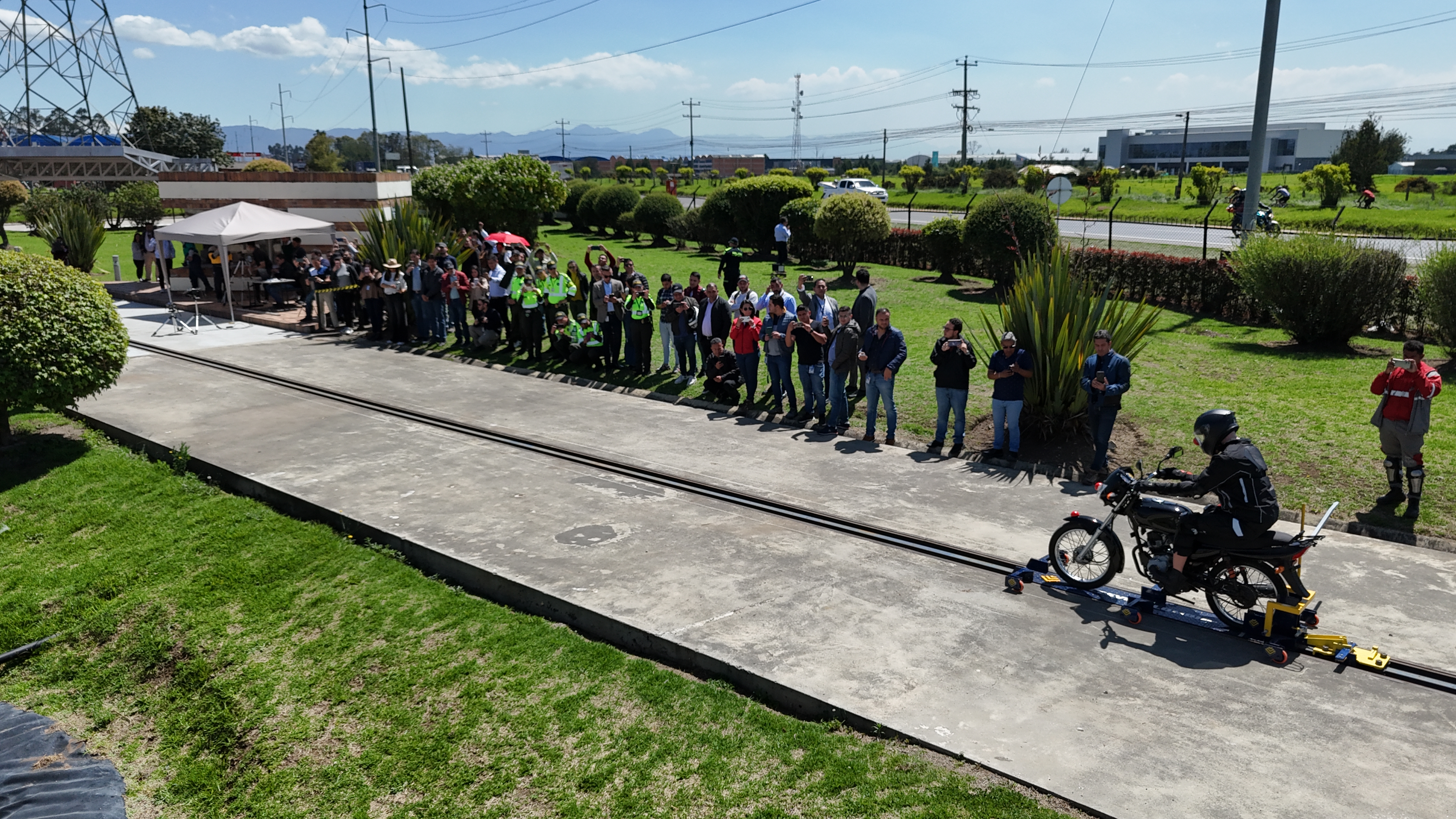 Así fue la primera prueba de choque controlado para una moto en Colombia