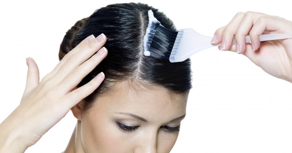 Diez consejos para teñirte el pelo en casa