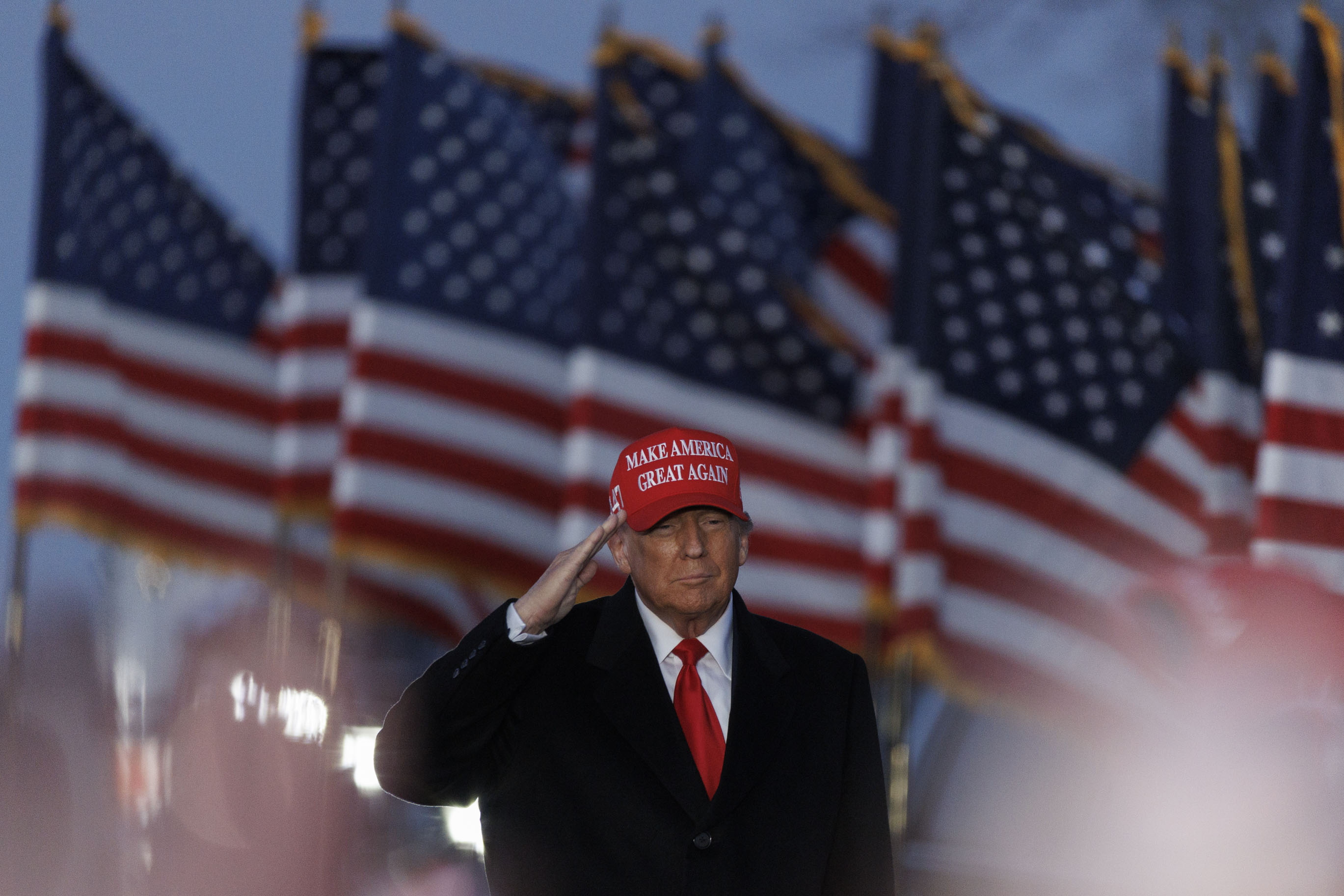 Histórico juicio contra Trump comienza este lunes: ¿qué esperar de la jornada?
