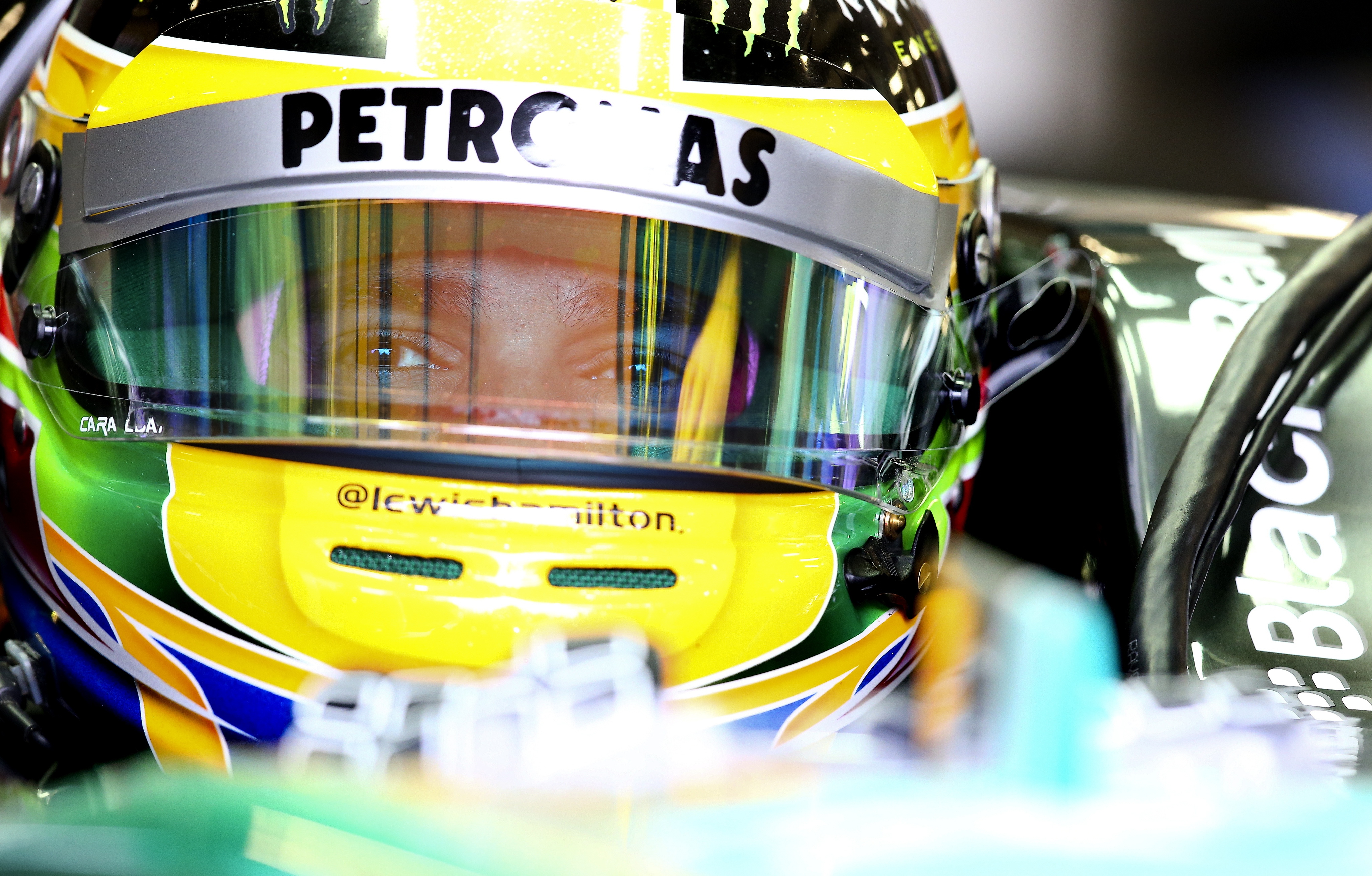 De Mercedes a Ferrari: el cambio y la ilusión de Lewis Hamilton