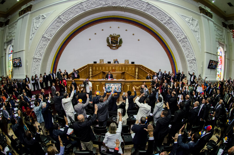 Venezuela, el país de los tres parlamentos, ¿cuál legisla de verdad?