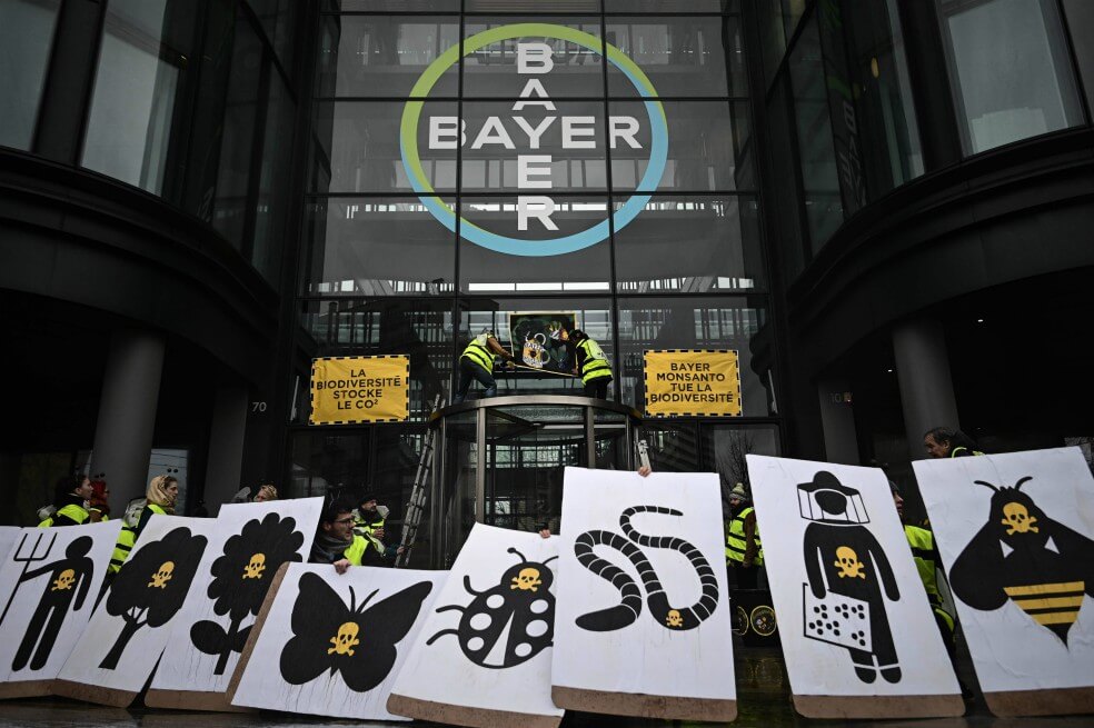 Bayer se excusa por espionaje de Monsanto a personalidades francesas