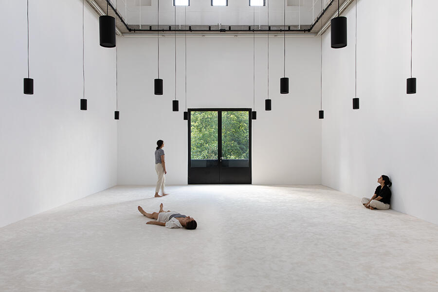 “HUM II”, la galardonada instalación sonora de Hajra Waheed, llegó a FRAGMENTOS