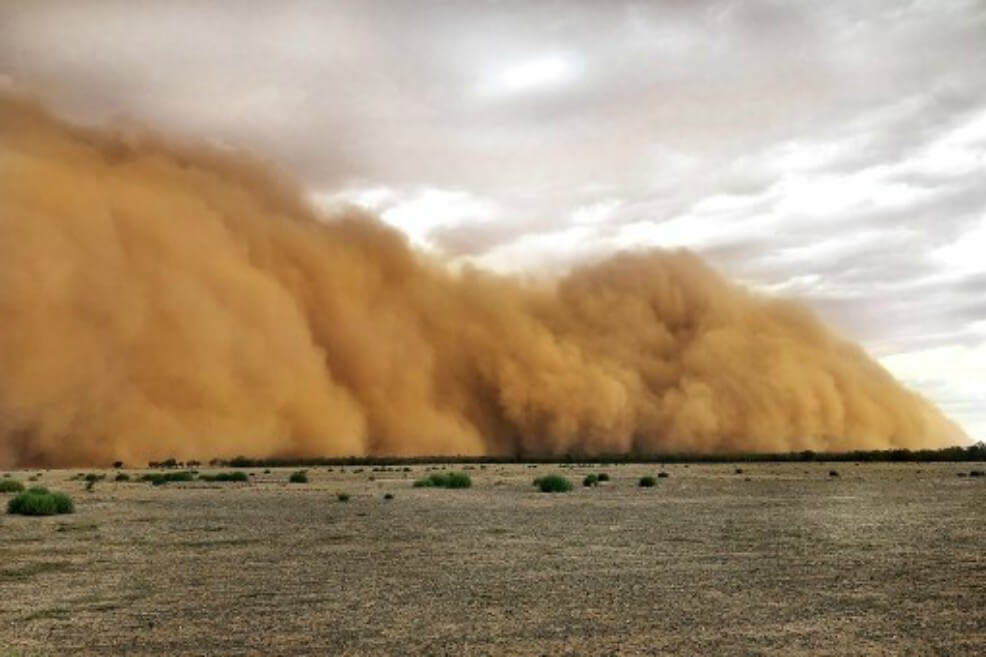 Tormentas de polvo y granizo azotan a Australia