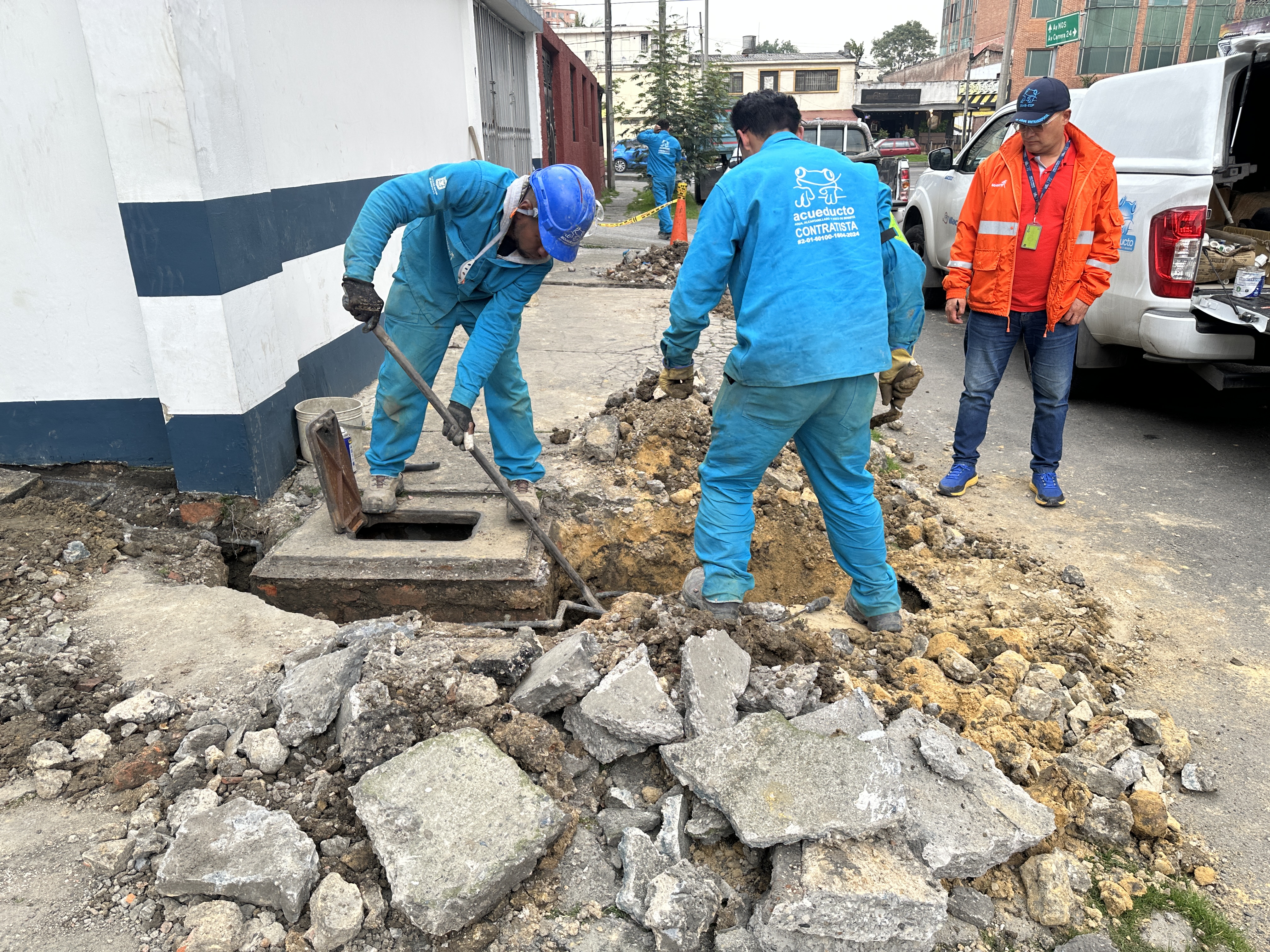 Más de 200 barrios en Bogotá, sin agua