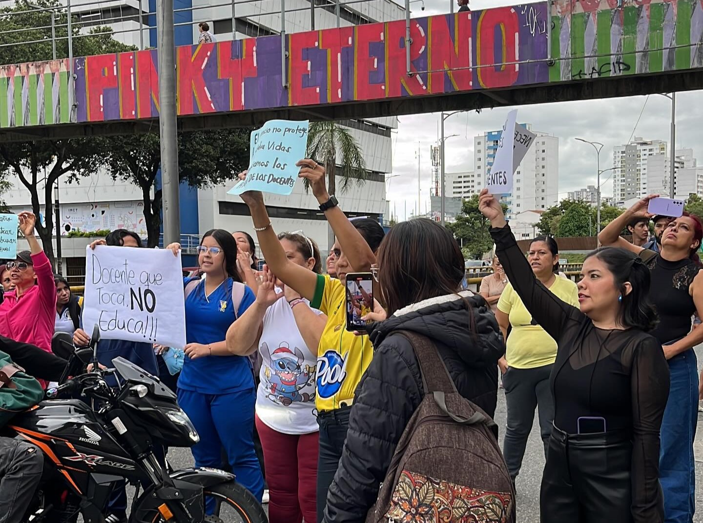 Suspenden reintegro de profesor sancionado por acoso sexual en Bucaramanga