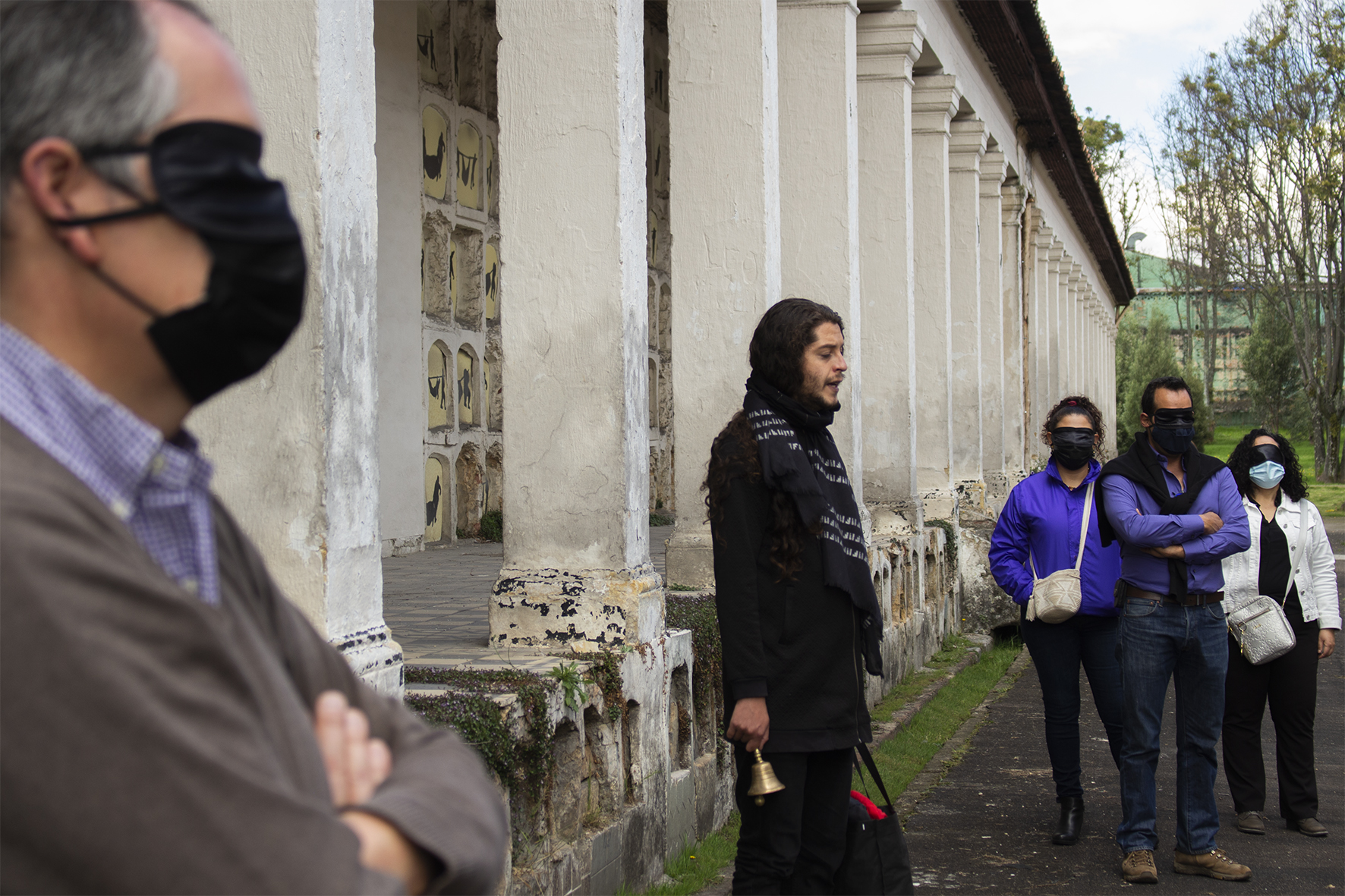 Por medio de una puesta en escena el Instituto Distrital de Patrimonio Cultural incentivó a los vecinos del cementerio para conocer más sobre el lugar