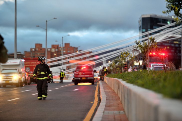 Defensoría pide profundizar investigaciones por desplome de puente peatonal