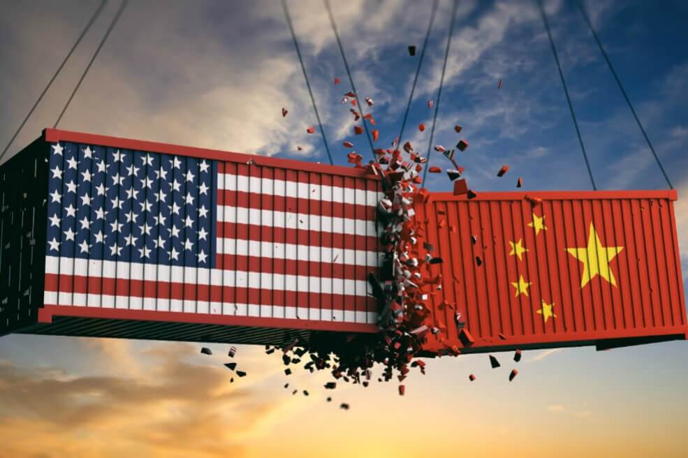 Exportaciones chinas vuelven a caer, lastradas por guerra comercial con EE.UU.