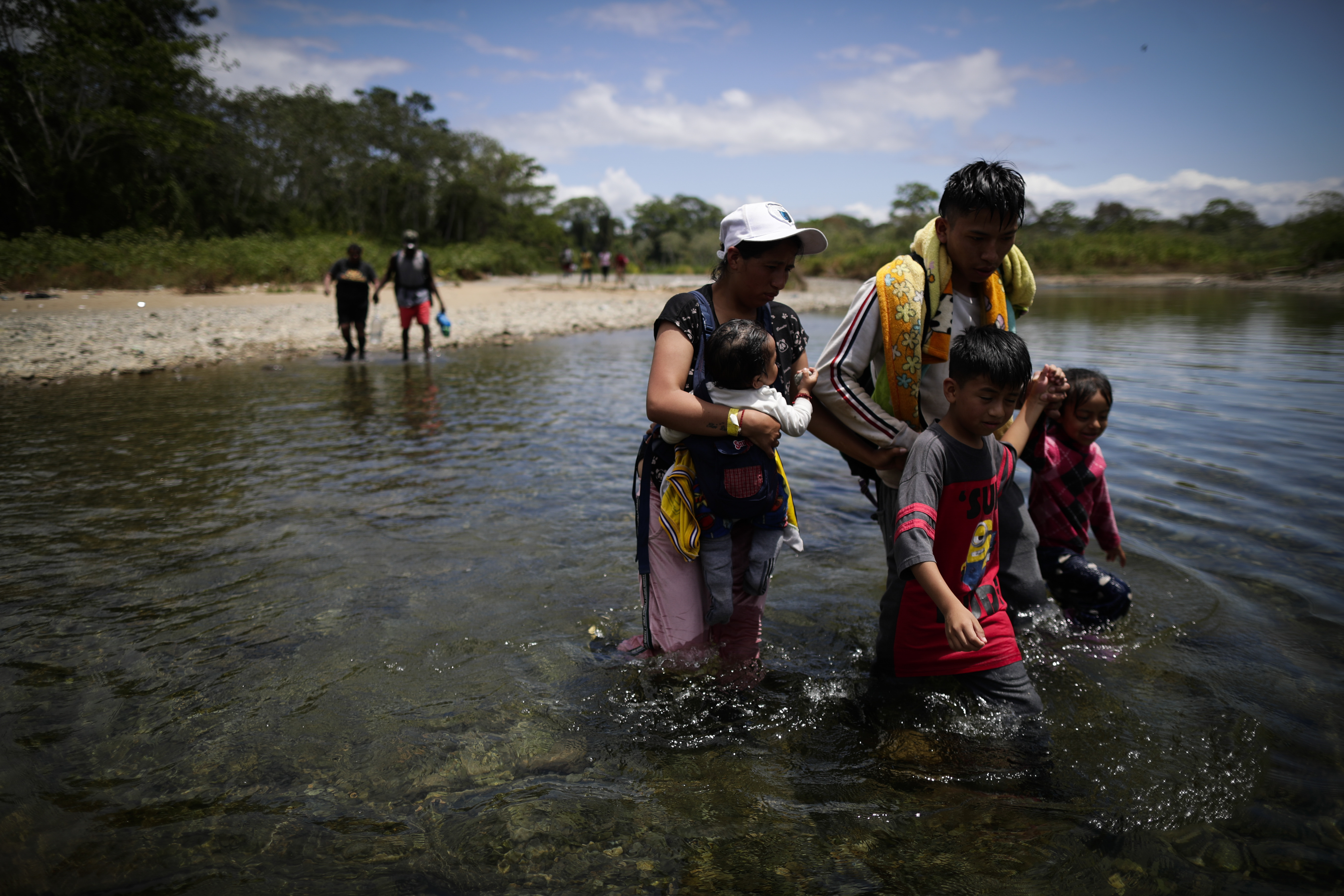 Así sobreviven los niños que cruzan la selva del Darién