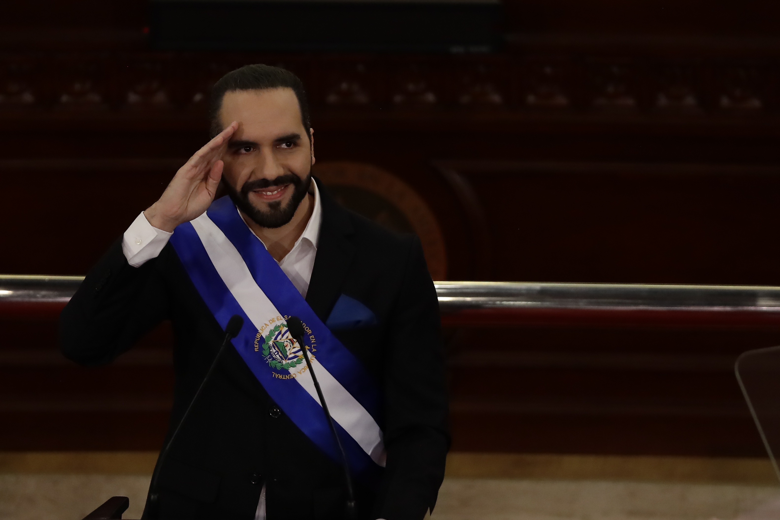 “Defienden los derechos de los delincuentes, no de la gente honrada”: Bukele a ONG