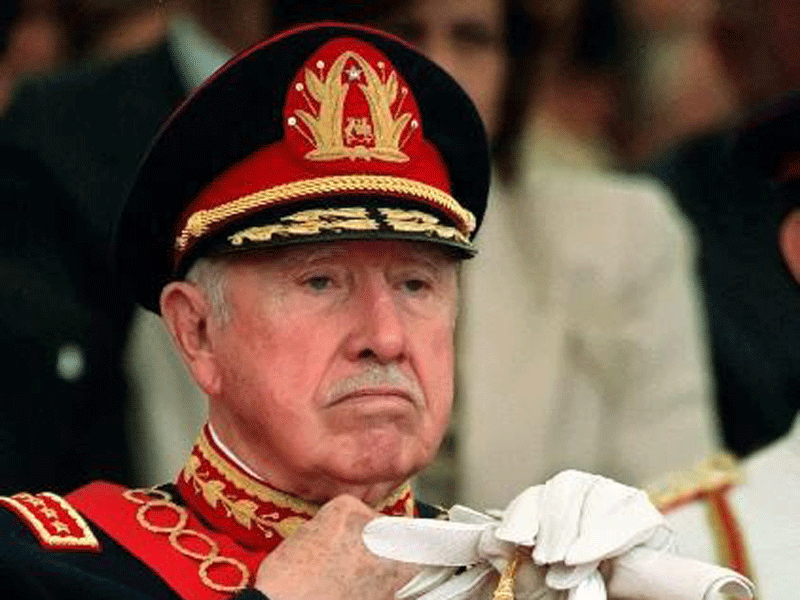 Cambian nombre de avenida que recordaba golpe de Estado de Pinochet