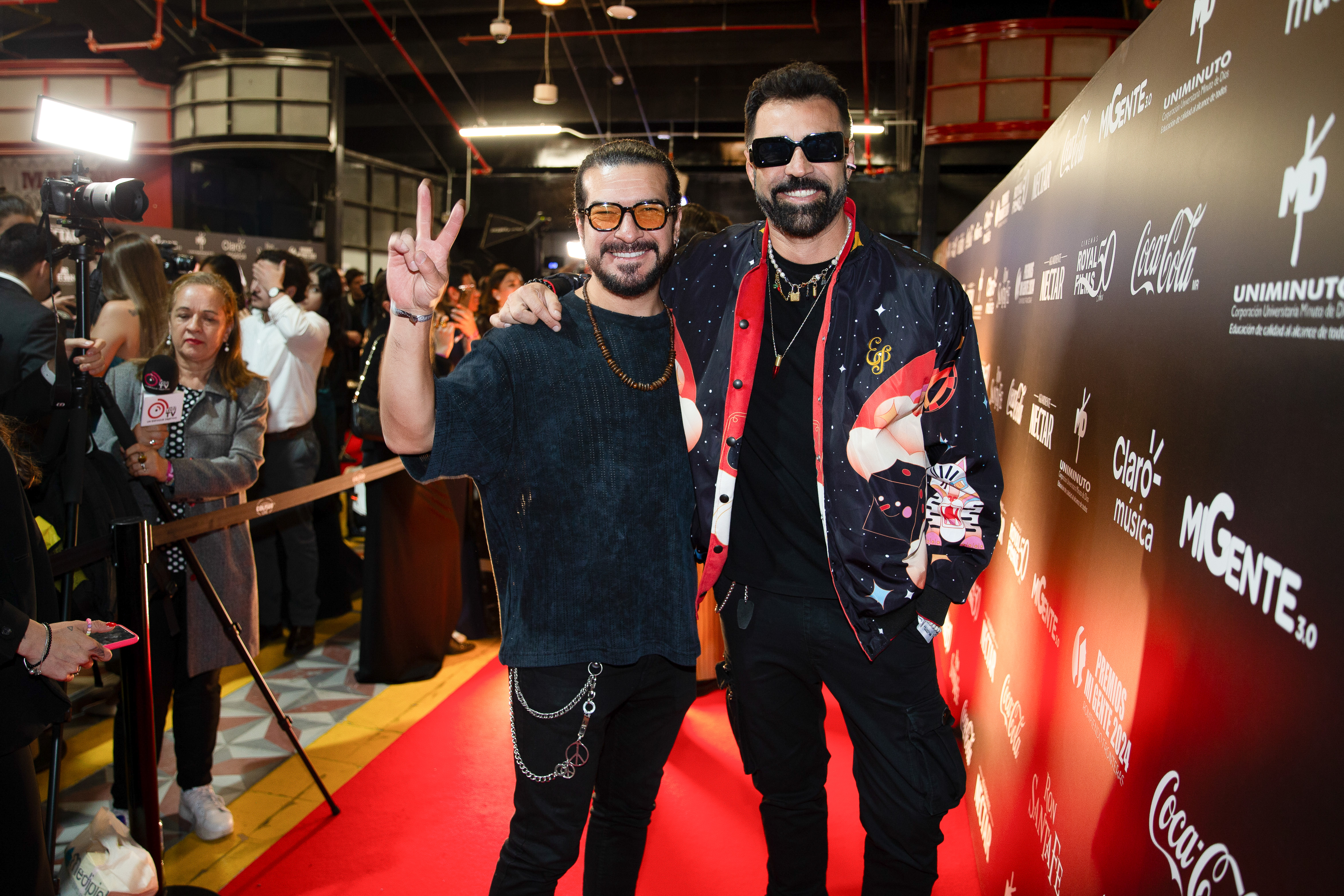 Ray y Bako The Mills