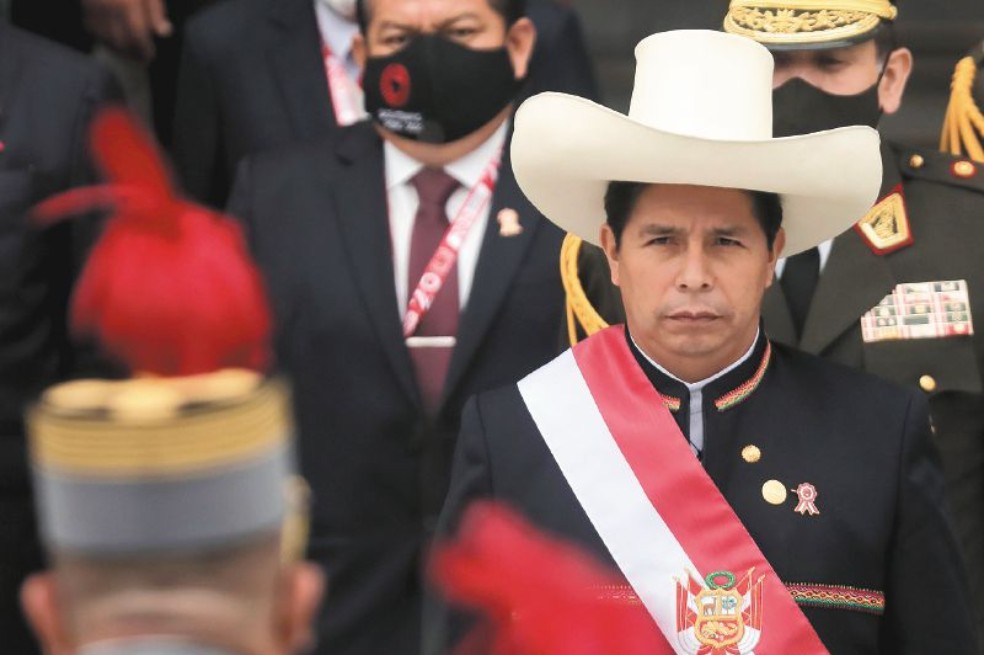 Fiscalía acusa al presidente de Perú como presunto líder de organización criminal