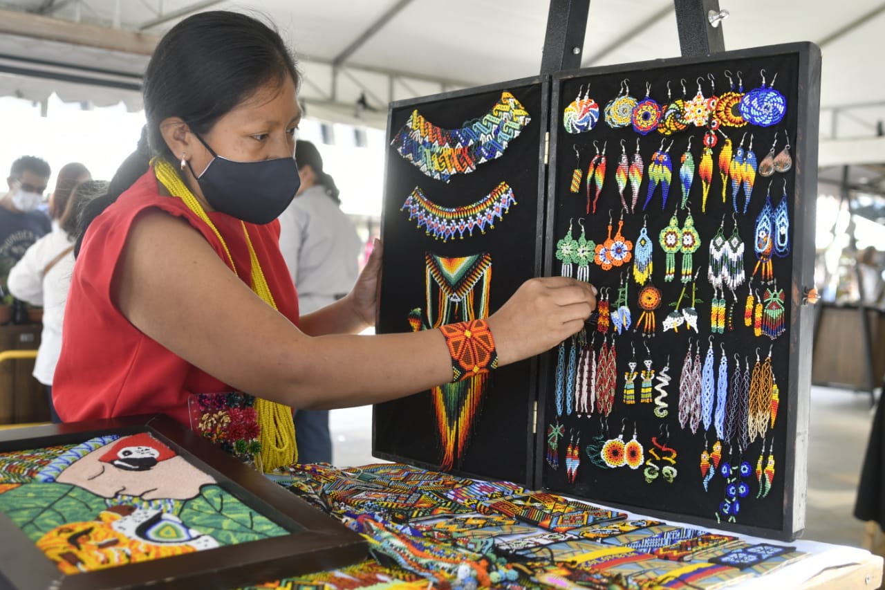 Alcaldía de Medellín ofrece $800 millones en créditos para emprendimientos indígenas