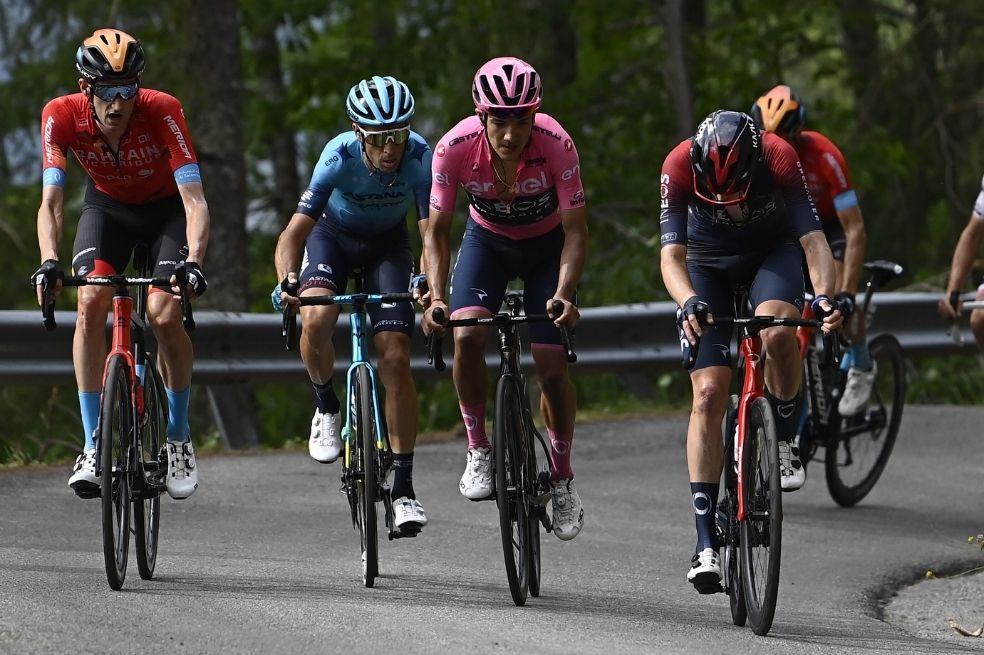 Giro de Italia: Hirt ganó la etapa reina y Carapaz defendió la ‘maglia rosa’