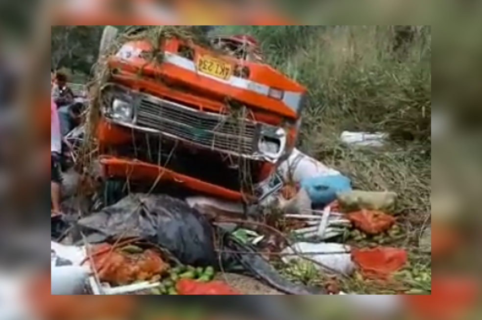 Accidente en la vía del Aeropuerto de Bucaramanga, deja un muerto y un herido