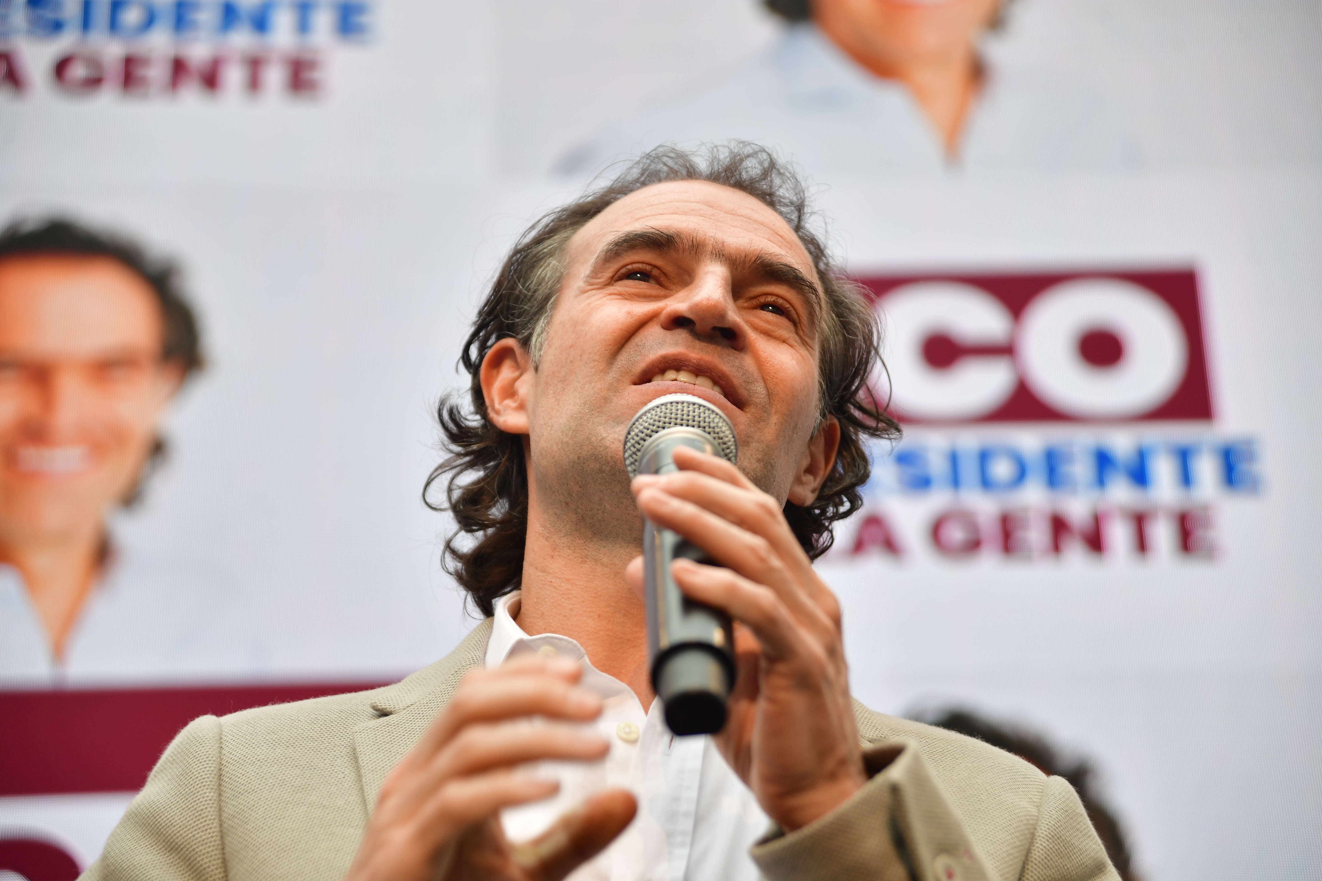 La petición de Federico Gutiérrez para que su movimiento compita en las elecciones