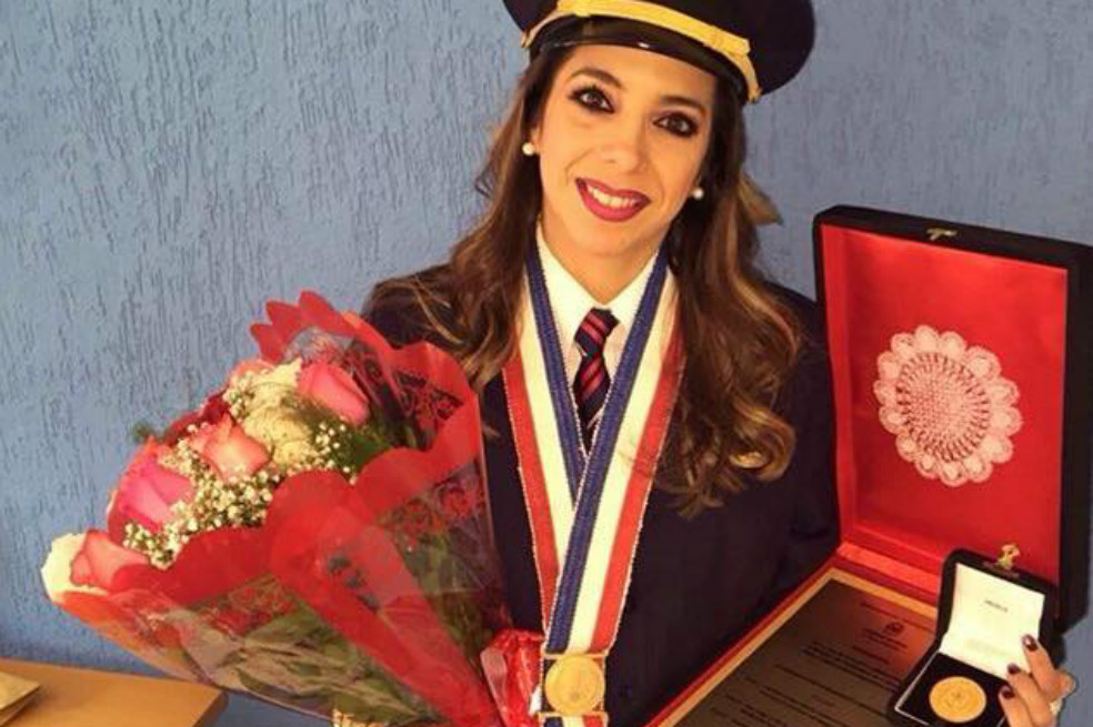 Víctima del machismo, renunció primera piloto comercial paraguaya