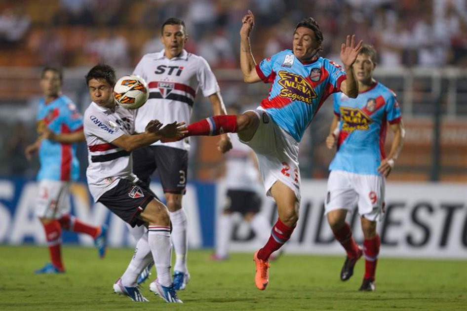 Sao Paulo cedió puntos de local en Libertadores