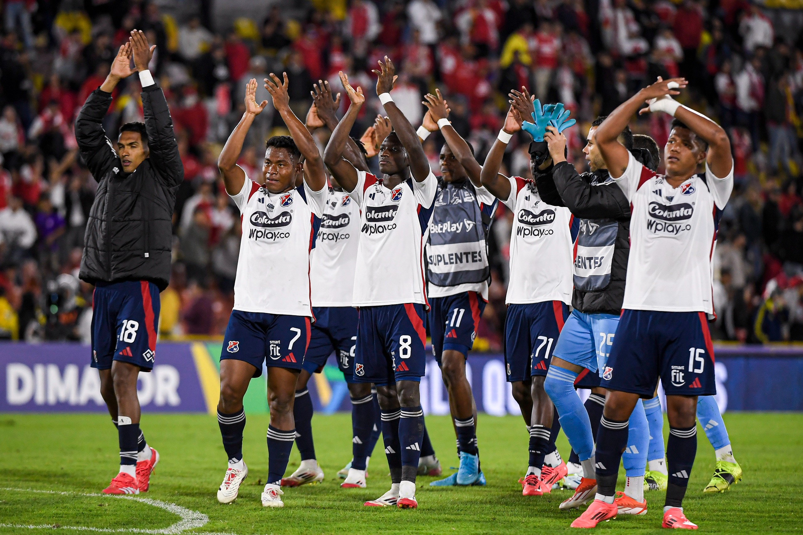 Medellín, que venía de cinco partidos sin ganar, mostró carácter y solidez en Bogotá.