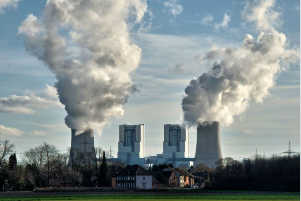 La aseguradora Swiss Re no cubrirá más a plantas de energía de carbón