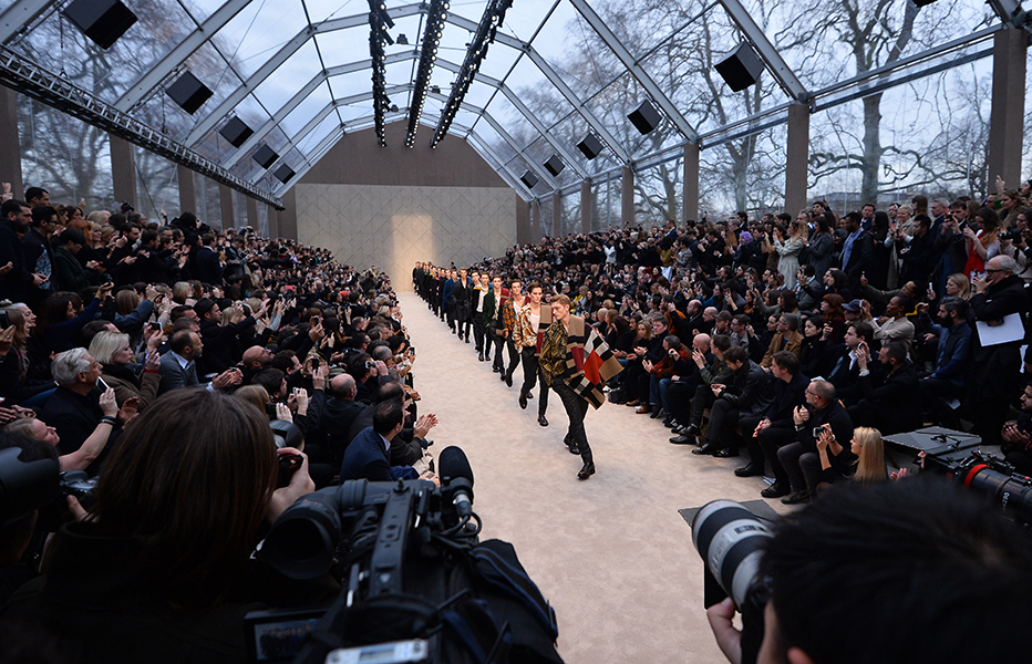 Burberry abre una semana de la moda londinense reinventada por la pandemia