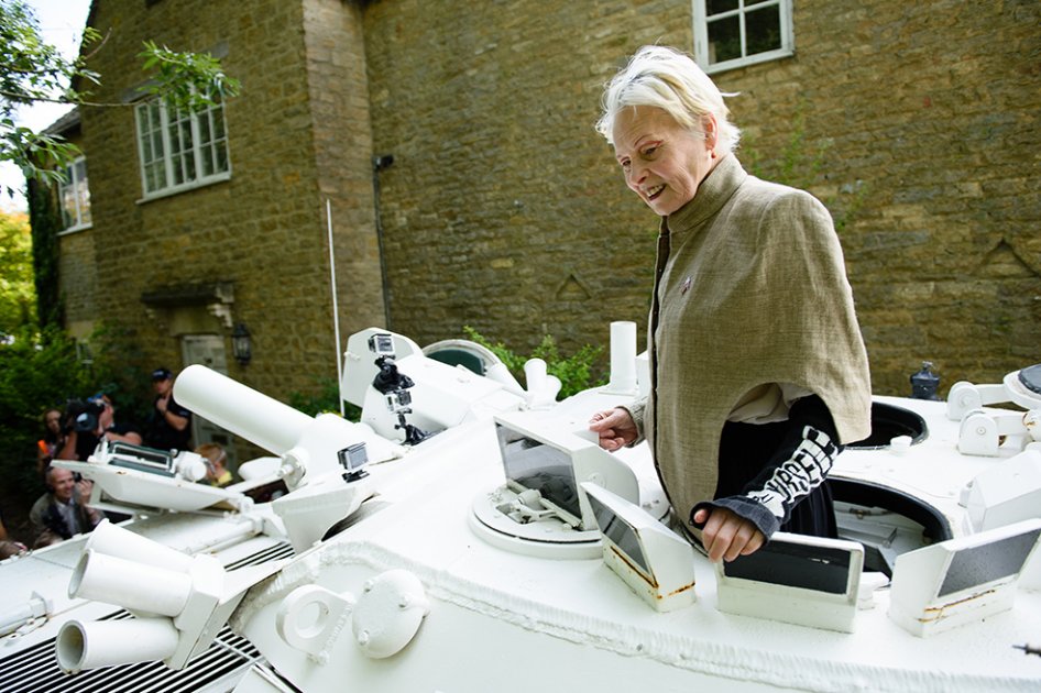 Diseñadora Vivienne Westwood protesta contra el «fracking»