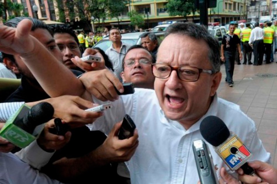 Emilio Palacio recibió asilo político en EE.UU.