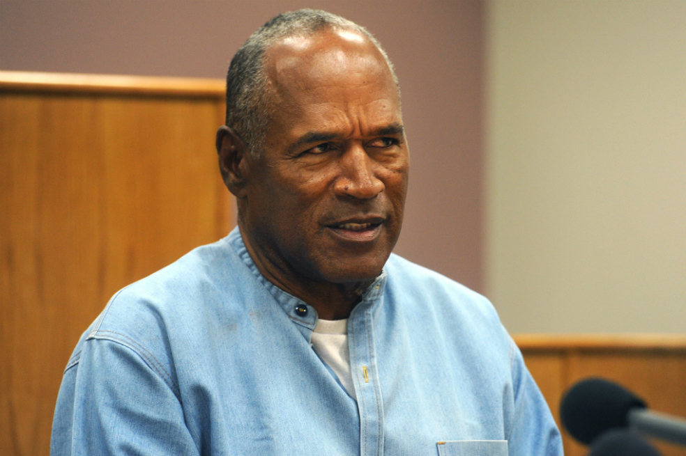 O.J. Simpson sale de prisión tras cumplir nueve años de condena