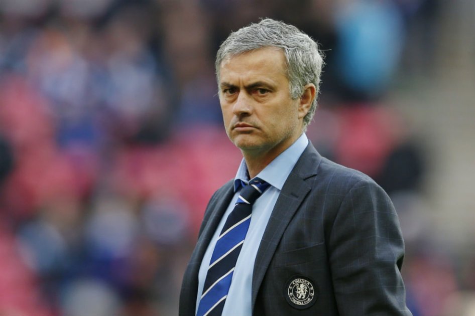 Mourinho: Courtois estará por mucho tiempo fuera de las canchas