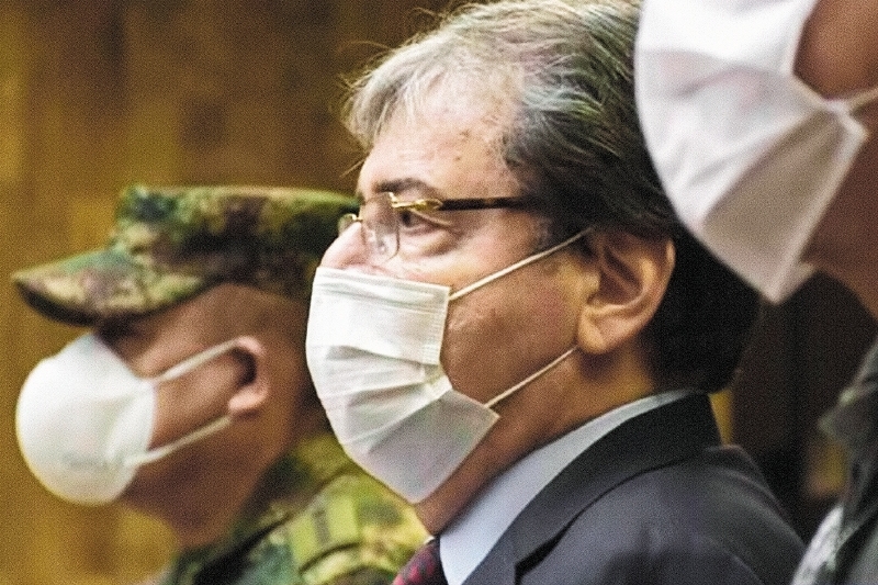 Falleció Carlos Holmes Trujillo, ministro de Defensa, por COVID-19