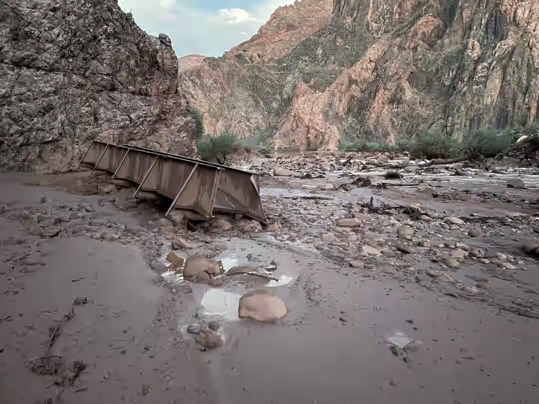 Inundaciones en el Gran Cañón: un muerto y 15 desaparecidos; hay alerta por más tormentas