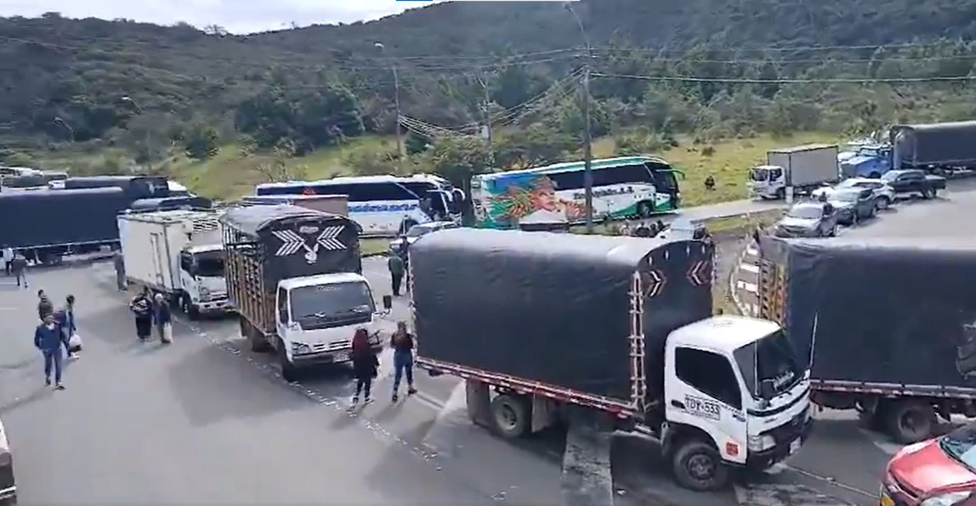 Siguen los bloqueos en la vía Panamericana: alerta por graves afectaciones