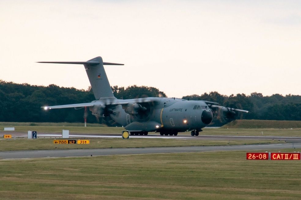 El primer avión de rescate alemán evacuó solo siete personas de Kabul, ¿por qué?